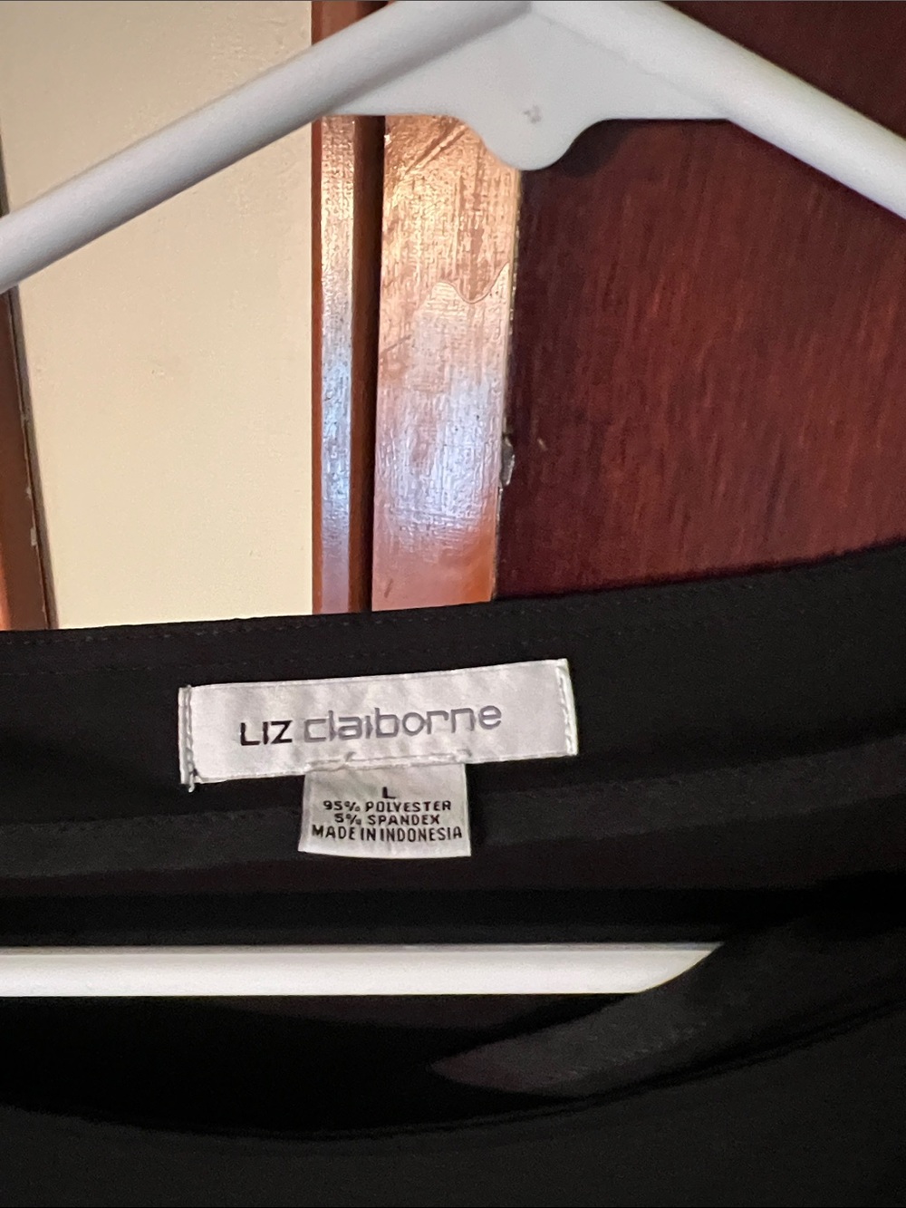 Liz Claiborne Black Long Sleeve Scoop Neck Tunic